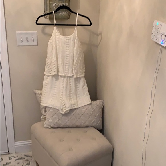 Lace romper - Picture 2 of 2